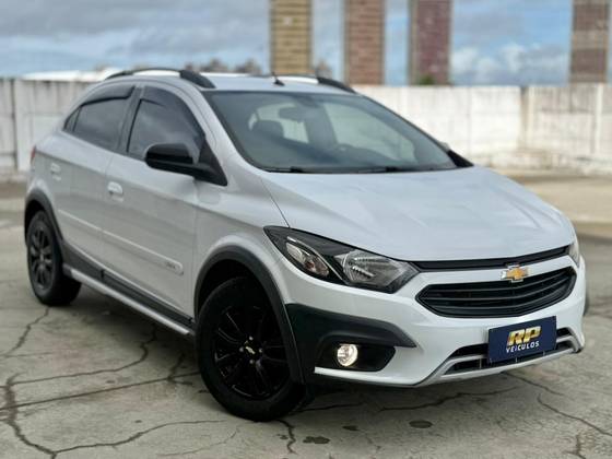 CHEVROLET ONIX 1.4 MPFI ACTIV 8V FLEX 4P AUTOMÁTICO CHEVROLET ONIX 1.4 MPFI ACTIV 8V FLEX 4P AUTOMÁTICO